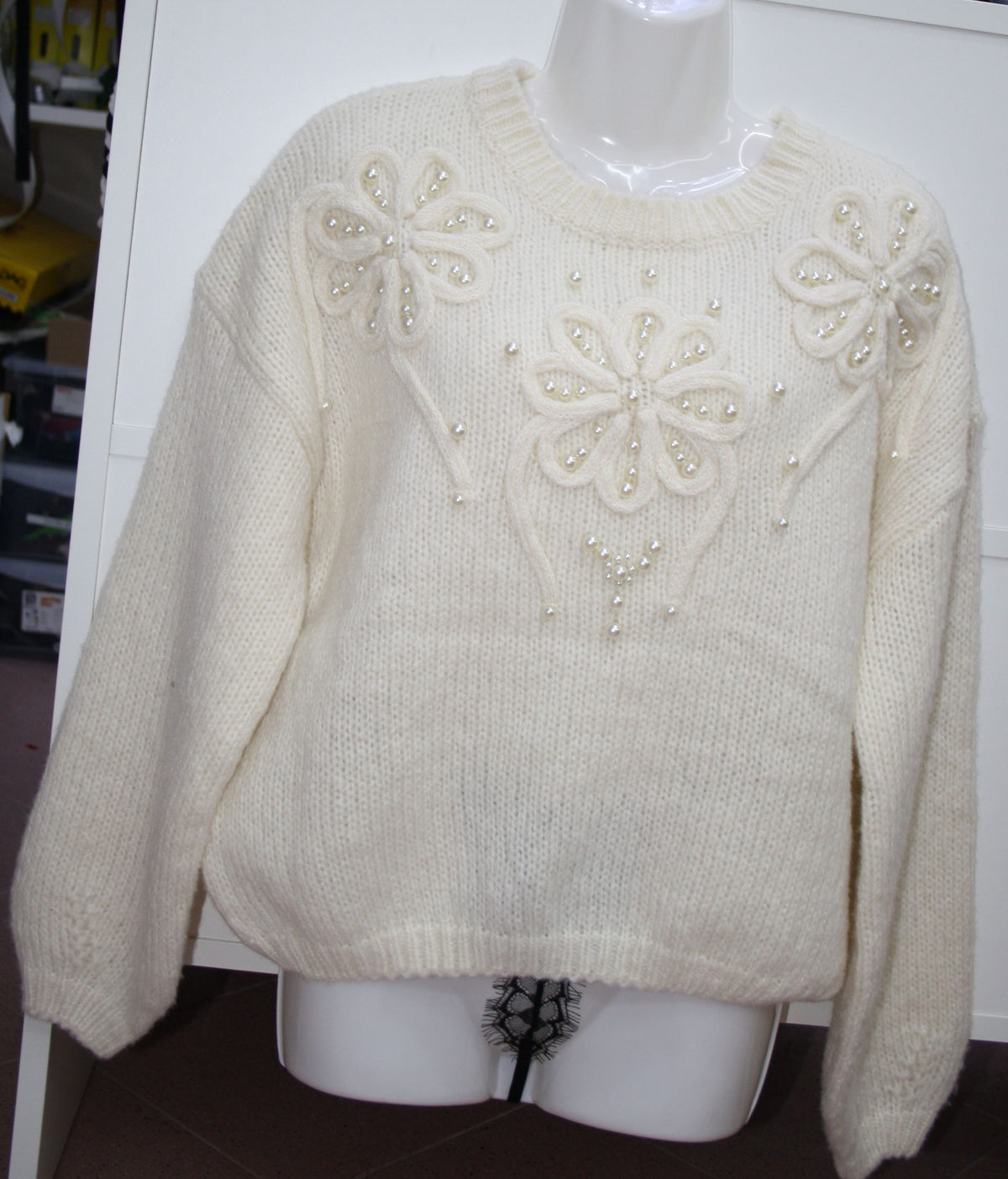 LA BOUTIQUE MAGLIONCINO FIORI E PERLE