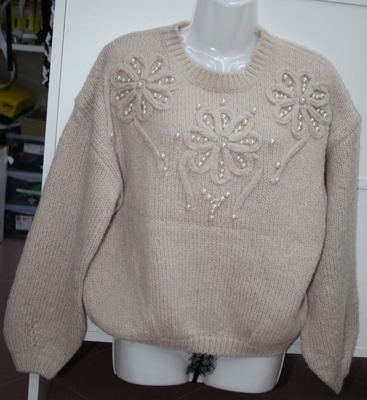 LA BOUTIQUE MAGLIONCINO FIORI E PERLE