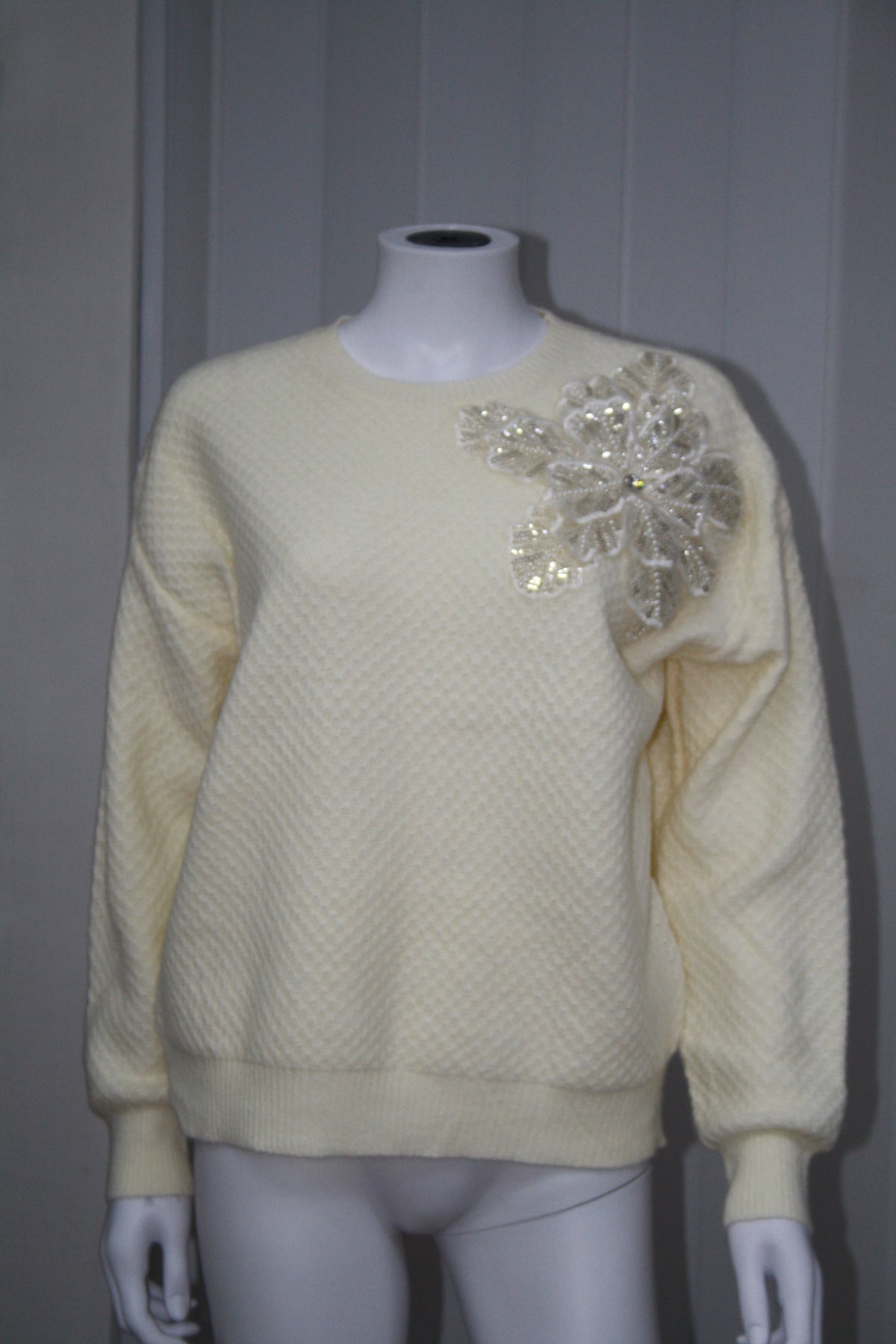 LA BOUTIQUE MAGLIA FIORE SPALLA