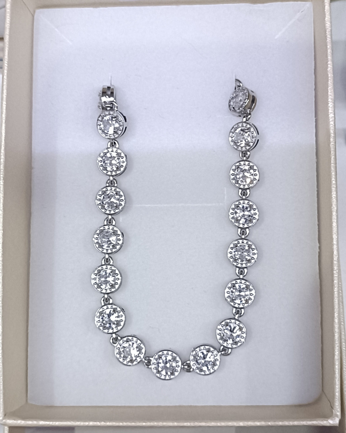 Bracciale con pietre