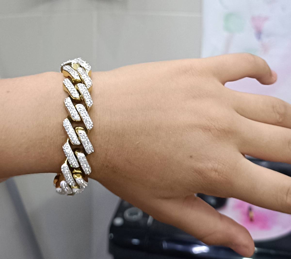 Bracciali con zirconi